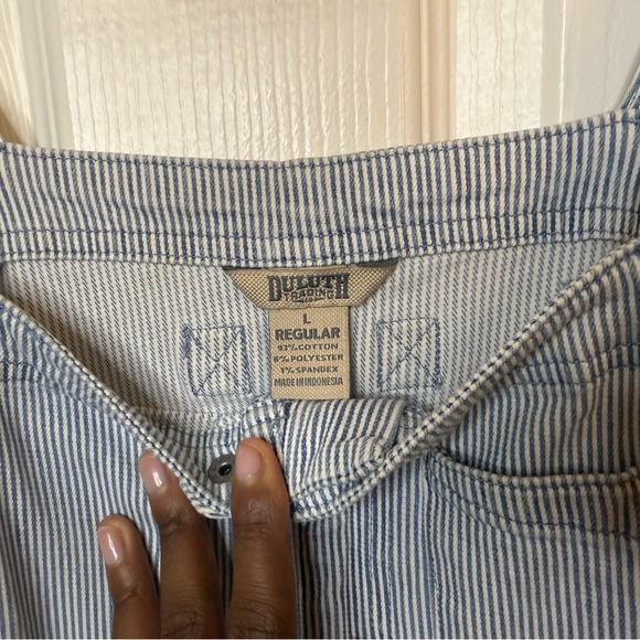 Duluth Trading Co Women's Rootstock Gardening Zip-Front Overalls - Picture 8 of 12